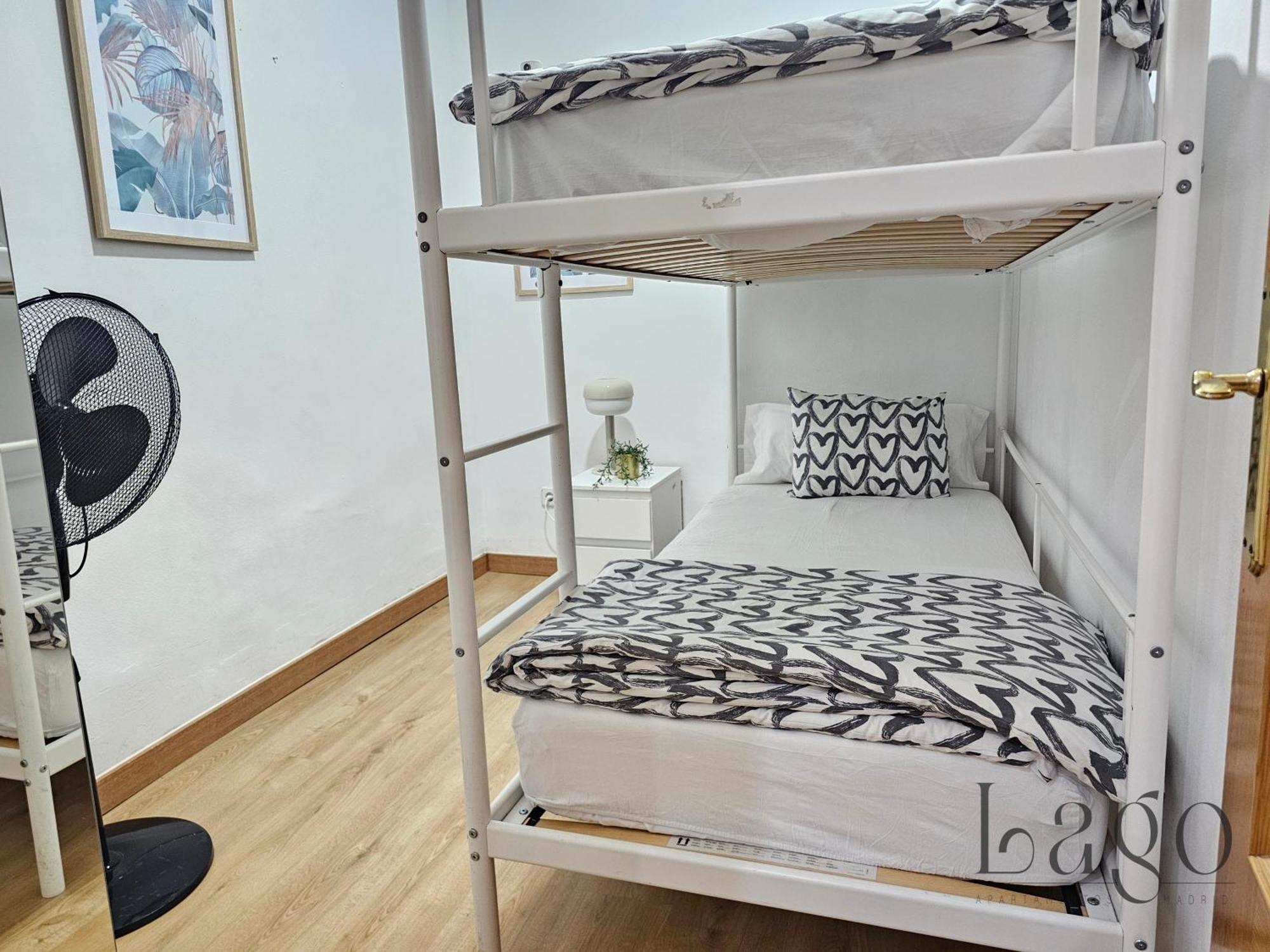 Apartamento Totalmente Equipado En El Centro De Madrid — Fotos 1